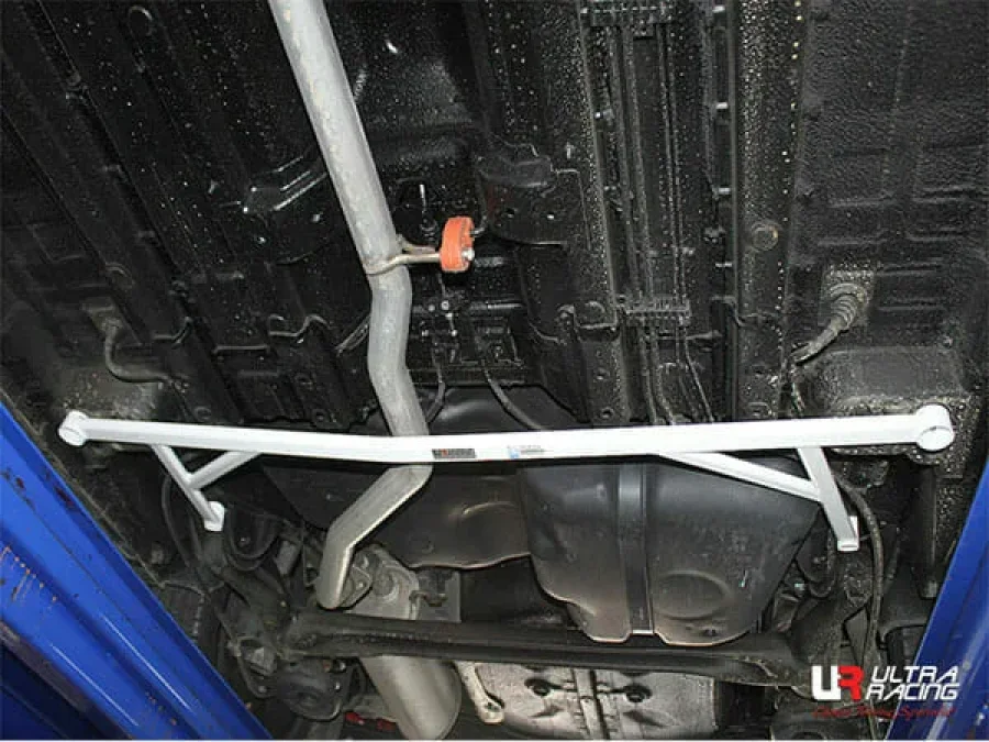 Ultra Racing Ssangyong Tivoli 1.6/1.6D 2WD 15+ UltraRacing 4-Point Rear Lower Bar (3245), référence URKR-RL4-3245