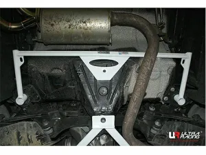 Ultra Racing BMW 3 F31/F36 (320D/420D) 2.0D 4WD TOURING 12-15 UltraRacing 4-Point Rear Lower Bar (3263), référence URKR-RL4-3263