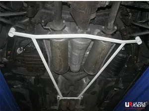 Ultra Racing Ssangyong Chairman W 3.6 2WD/4WD 08-17 UltraRacing 4-Point Rear Lower Bar (3269), référence URKR-RL4-3269