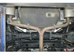 Ultra Racing Kia Optima K5 (JF) 1.6T/1.7D/2.0 2WD 15+ UltraRacing 4-Point Rear Lower Bar (3314), référence URKR-RL4-3314