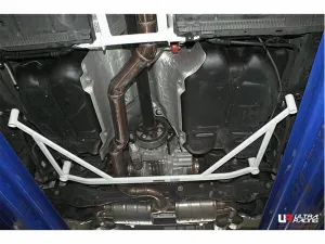 Ultra Racing Audi A3 (TYP 8V) 2.0 TDI /VW Golf GTI MK7 2.0 TSI 13-20 UltraRacing 4P Rear Lower Bar (3612), référence URKR-RL4-3612