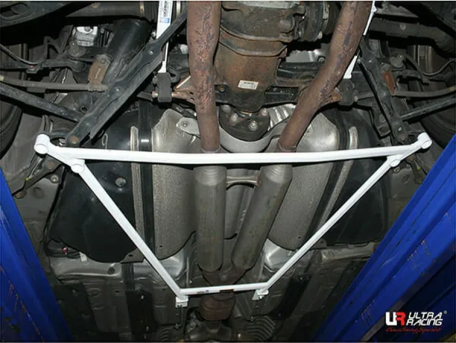 Ultra Racing Lexus SC 430 (Z40) 4.3 2WD Cabriolet/Convertible 01-05 UltraRacing 6-Point Rear Lower Bar (3293), référence URKR-RL6-3293