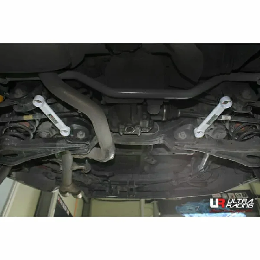 Ultra Racing Hyundai Maxcruz (DM) 2.0D/2.2D 13+/Santa Fe 2.2D 13-18 4WD 13+/Kia Sorento 2.D 13-14 UltraRacing 4P Rear Lower Bar (2515P), référence URKR-RS4-2515P