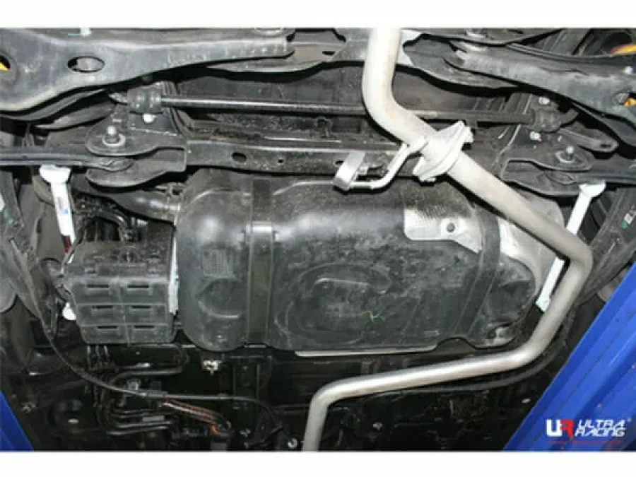 Ultra Racing Hyundai Ioniq (AE)/Niro 1.6 2WD Hybrid 17+ UltraRacing 4-Point Rear Lower Bar (3558P), référence URKR-RS4-3558P