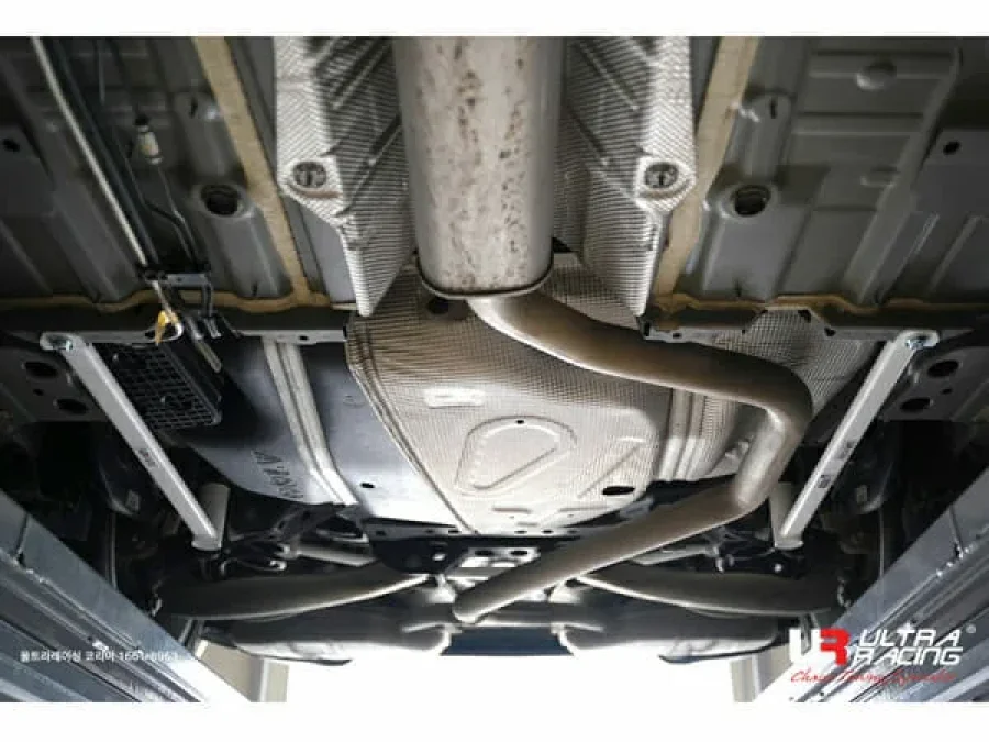 Ultra Racing Chevrolet Impala 2.5/3.6 2WD 14+ UltraRacing 4-Point Rear Lower Bar (3627P), référence URKR-RS4-3627P