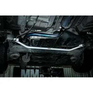 Ultra Racing Toyota Porte (AP10) 1.5 2WD 04-12 UltraRacing 2-Point Rear Lower Bar (2821), référence URTH-RL2-2821