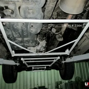 Ultra Racing Toyota Fortuner (AN150) 2.4D/2.7/2.8D 4WD 15+ UltraRacing 4-Point Rear Lower Bar (3364), référence URTH-RL4-3364