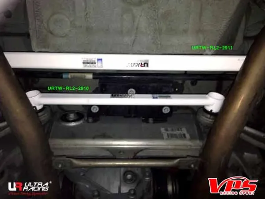 Ultra Racing BMW 7 F01 (740i) (incl F02 LWB) 3.0T 08-15 2WD UltraRacing 2-Point Rear Lower Bar (2911), référence URTW-RL2-2911