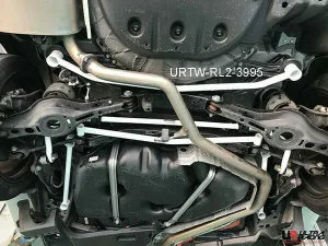 Ultra Racing Lexus ES 300H (XZ10) 2.5 2WD Hybrid 18+/Toyota Camry 2.5 17+ 2WD UltraRacing 2-Point Rear Lower Bar (3995), référence URTW-RL2-3995