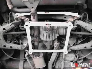 Ultra Racing Mazda MX-5 (NB) 1.8 2WD 98-05 UltraRacing 4-Point Rear Lower Bar (3710), référence URTW-RL4-3710