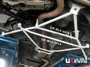 Ultra Racing BMW E84 (X1) 2.0 4WD 09-15 UltraRacing 5-Point Rear Lower Bar (3415), référence URTW-RL5-3415