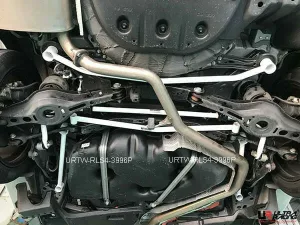 Ultra Racing Lexus ES 300H (XZ10) 2.5 Hybrid 18+/Toyota Camry (XV70) 2.5 17+ 2WD UltraRacing 4-Point Rear Lower Bar (3996P), référence URTW-RS4-3996P