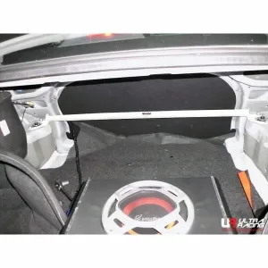 Ultra Racing Roewe 350 1.5 2WD 10-15 UltraRacing 2-Point Rear Upper Strutbar (1807), référence RE2-1807