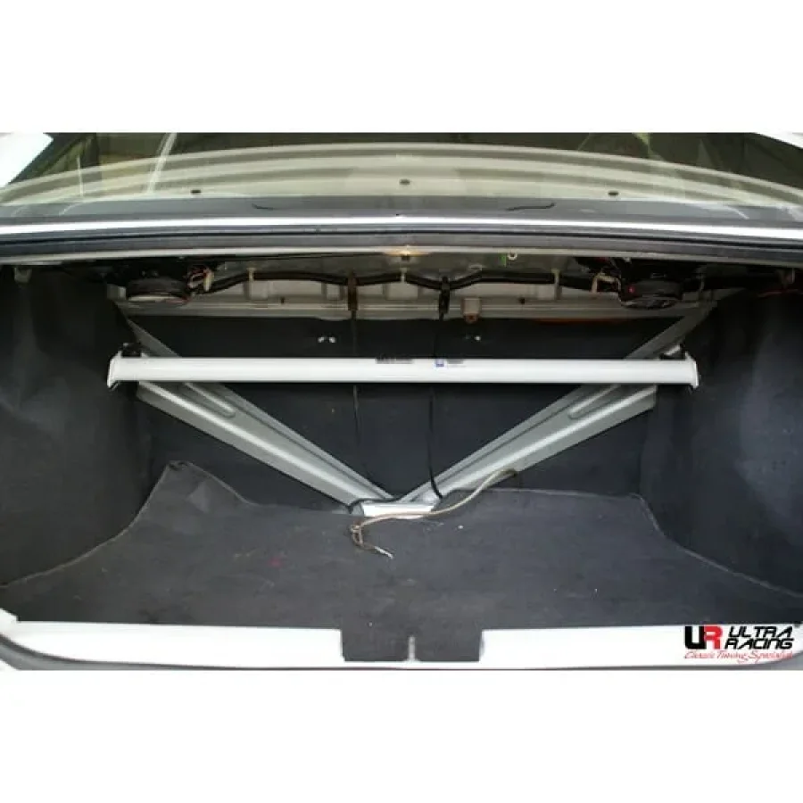 Ultra Racing Honda City (3A2/SX8) 1.5 2WD 96-02 UltraRacing 2-Point Rear Upper Strutbar (410), référence RE2-410