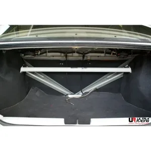 Ultra Racing Honda City (3A2/SX8) 1.5 2WD 96-02 UltraRacing 2-Point Rear Upper Strutbar (410), référence RE2-410