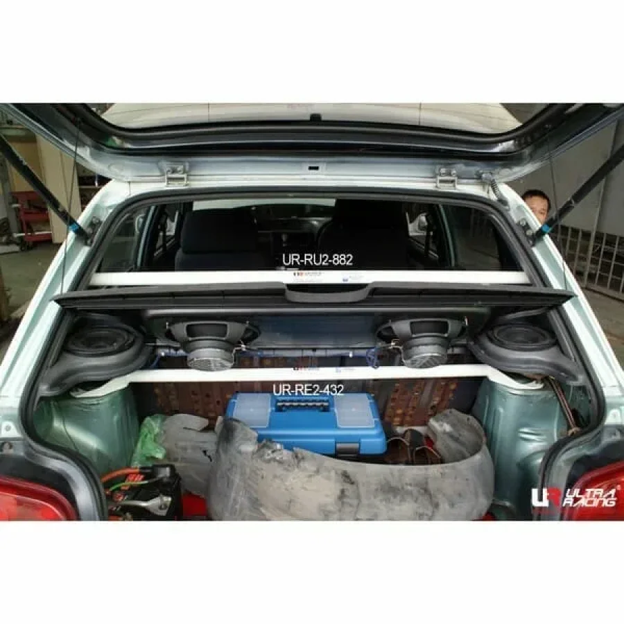 Ultra Racing Daihatsu G200 1.3/1.6 2WD HB 93-00 UltraRacing 2-Point Rear Upper Strutbar (432), référence RE2-432