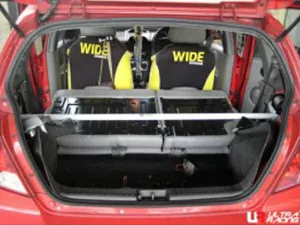 Ultra Racing Chevrolet Aveo (T200) 1.5 2WD 02-11 UltraRacing 2-Point Rear Upper Strutbar (925), référence RE2-925