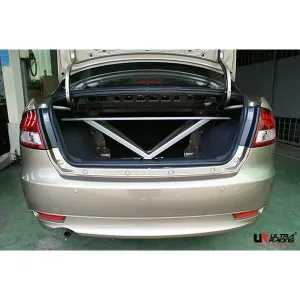 Ultra Racing Proton Saga Flx (BT / MK3) 1.3/1.6 2WD 11-16 UltraRacing 3-Point Rear Upper Strutbar (2199), référence RE3-2199