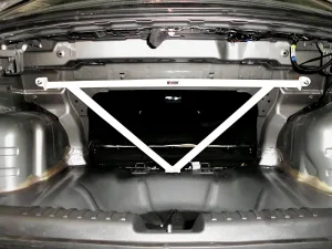 Ultra Racing Proton Saga (BT / MK4) 1.3 2WD 16+ UltraRacing 3-Point Rear Upper Strutbar (3747), référence RE3-3747