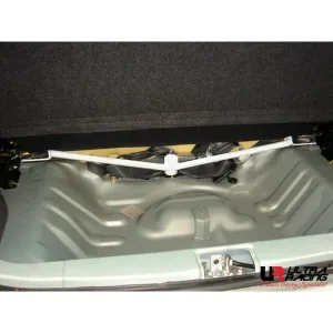 Ultra Racing Perodua Viva (L251) 1.0/660/850 2WD 07-14 UltraRacing 3-Point Rear Upper Strutbar (593), référence RE3-593