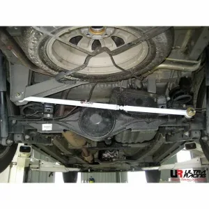 Ultra Racing Toyota Avanza (F600) 1.3/1.5 2WD 03-11 UltraRacing 2-Point Rear Torsion Bar (933A), référence PH2-933A