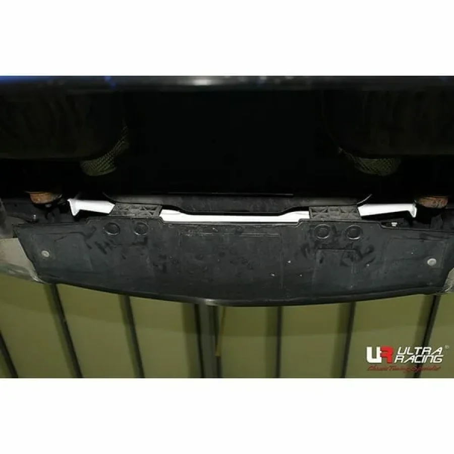 Ultra Racing Buick Lacrosse /Regal 08-17/ Chevrolet Alpheon /Impala 14-20 2WD UltraRacing 2P Rear Torsion Bar (1846), référence RT2-1846
