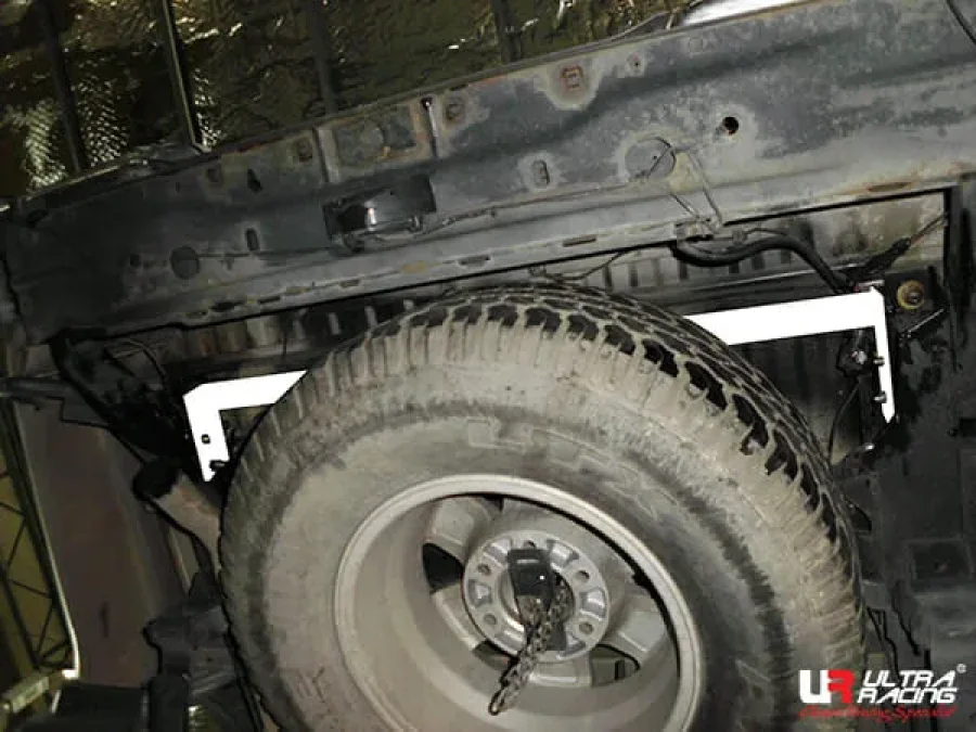 Ultra Racing Ford Ranger 2.5 4WD 98-00 UltraRacing 2-Point Rear Torsion Bar (3099), référence RT2-3099