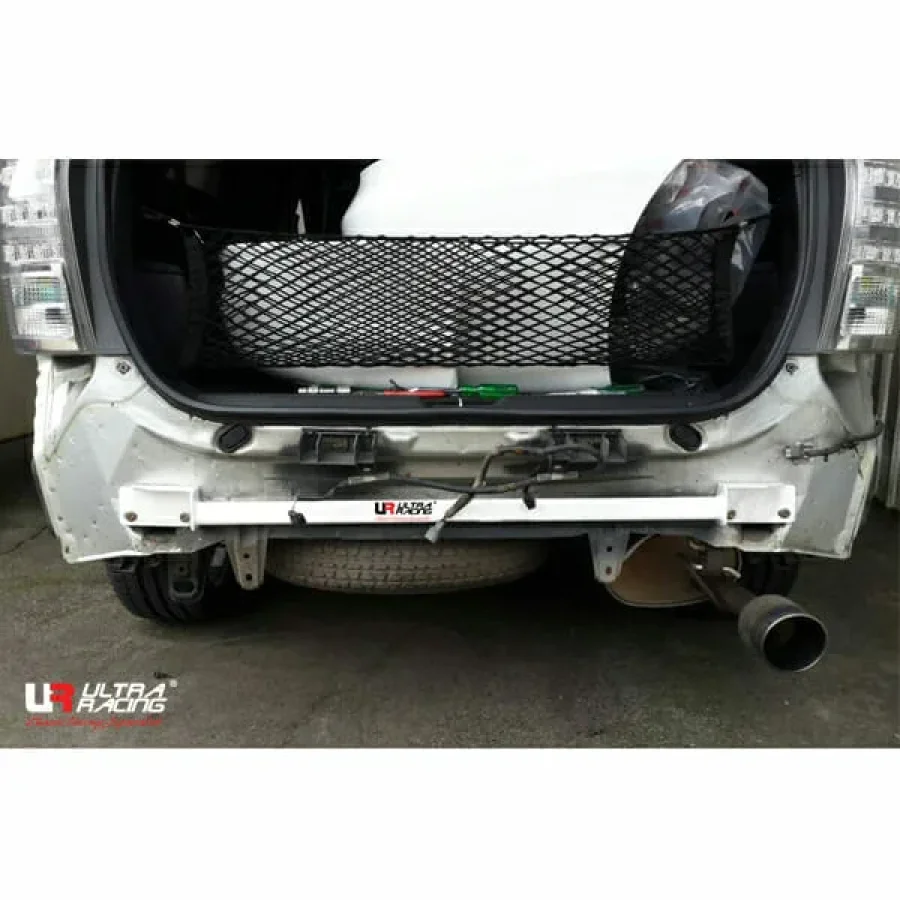 Ultra Racing Toyota Wish (AE10) 1.8 2WD 03-09 UltraRacing 2-Point Rear Torsion Bar (924), référence RT2-924