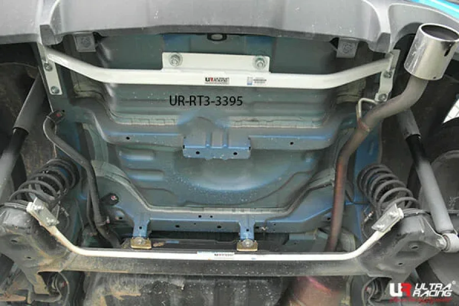 Ultra Racing Perodua Myvi (M300) 1.0/1.3 05-11/Myvi Lagi (M600) 1.3/1.5 11-17 2WD UltraRacing 3-Point Rear Torsion Bar (3395), référence RT3-3395