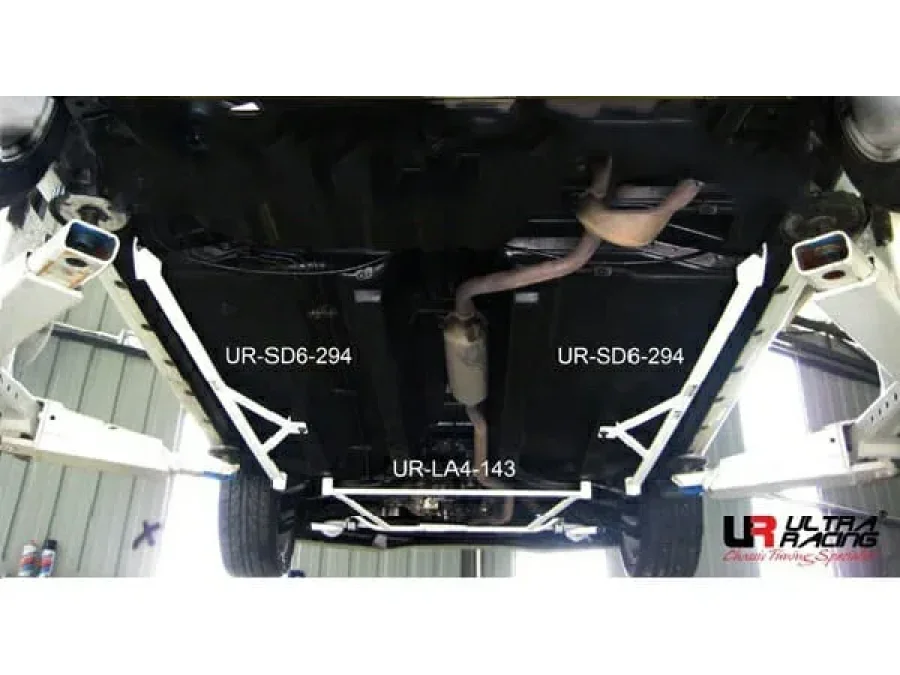 Ultra Racing Perodua Alza (M500) 1.5 2WD 09+/Myvi 1.0/1.3 05-11 UltraRacing 6-Point Rear Torsion Bar (294P), référence SD6-294P