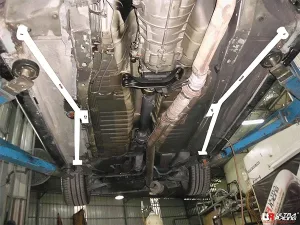 Ultra Racing Nissan Skyline (ENR33 GTS4) 2.5T 2WD 93-98 UltraRacing 6-Point Rear Torsion Bar (3178P), référence SD6-3178P