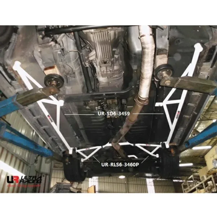 Ultra Racing Nissan Skyline (GTR 34) 2.6TT 4WD 99-02 UltraRacing 6-Point Rear Torsion Bar (3459P), référence SD6-3459P