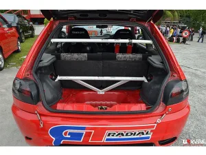 Ultra Racing Proton Satria 1.3/1.6/1.8 2WD 94-05 UltraRacing 2-Point C-Pillar Bar (054A), référence RU2-054A