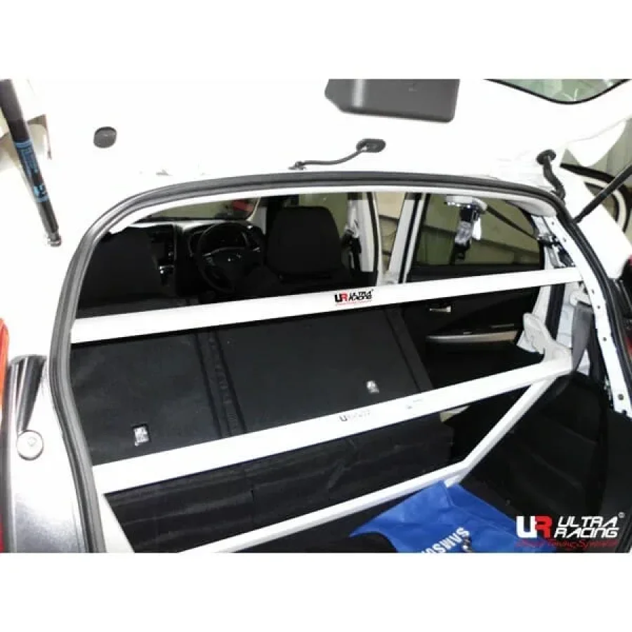 Ultra Racing Perodua Myvi Lagi Best (M600) 1.3/1.5 2WD 11-17 UltraRacing 2-Point C-Pillar Bar (1559), référence RU2-1559