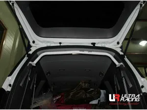 Ultra Racing Ssangyong Korando Turismo 2.0D/Stavic 2.0D 12-19 4WD UltraRacing 2-Point C-Pillar Bar (2256), référence URKR-RU2-2256