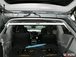 Ultra Racing Toyota Sienna (XL30) 3.5 V6 2WD Non Power Boot 10+ UltraRacing 2-Point C-Pillar Bar (2923-A), référence URTW-RU2-2923A