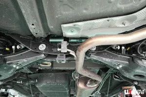 Ultra Racing Toyota Alphard AH30 Ultra Racing Rear Sway Bar, référence URTH-AR24-542