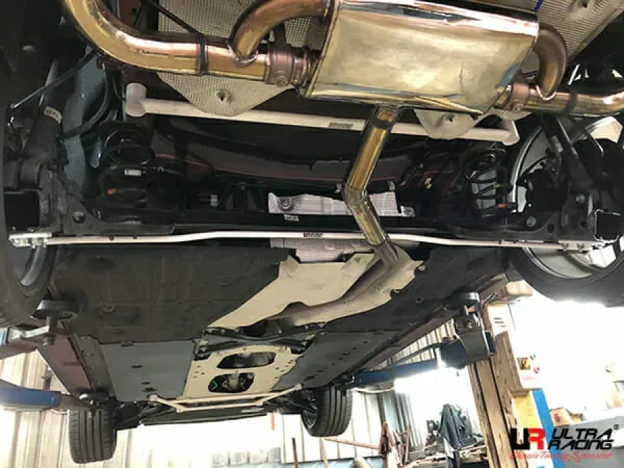 Ultra Racing Mazda 3 (BP) 2.0 2WD Sedan/HB 19+ UltraRacing Rear Sway Bar 16mm (638), référence AR16-638