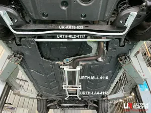 Ultra Racing Mercedes V177 A200 1.3 2WD Sedan 18+ UltraRacing Rear Sway Bar 18mm (633), référence AR18-633