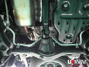 Ultra Racing Toyota Fortuner (AN150) 2.4D/2.7 2WD/4WD 15+ UltraRacing Rear Sway Bar 22mm (548), référence URTH-AR22-548