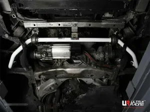 Ultra Racing BMW 5 F10 (525i) 2.5 2WD 10-17/G10 (528i) 2.0T 12-16 UltraRacing Front Sway Bar 27mm (468), référence URTW-AF27-468